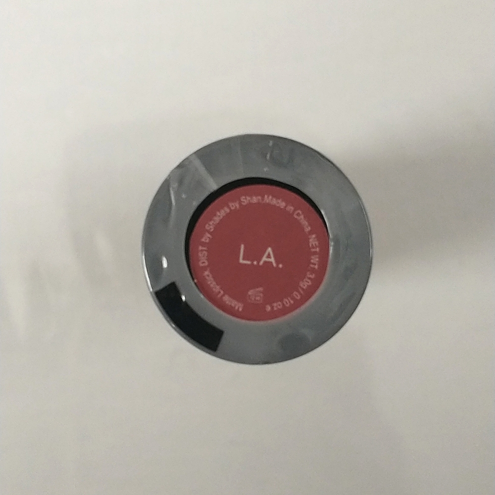 Cosmetic bundle w/Shades by Shan lipstick, Smashbox primer, pixi by Petra powder - Picture 3 of 6